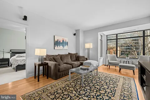 $925,000 | 2425 L Street Northwest, Unit 537, Washington, DC 20037