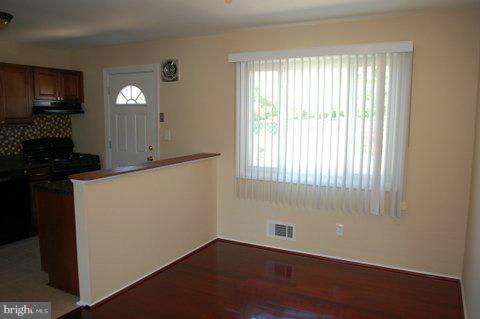 6969 Brookmill Road Baltimore, MD 21215 - Photo 11 of 13 Dining Room