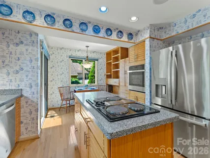$435,000 | 1001 Red Oak Drive, Hendersonville, NC 28791