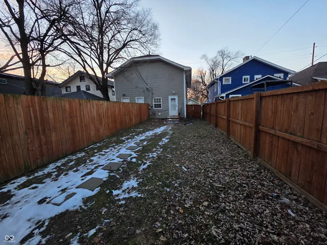 $1,050 | 1219 North Rural Street, Indianapolis, IN 46201