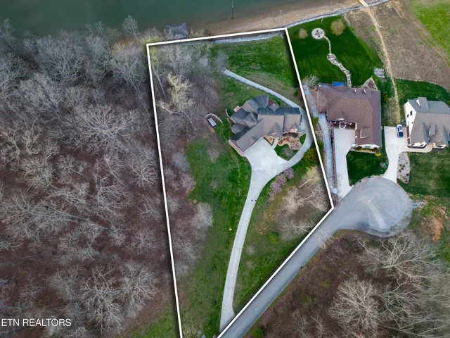 $2,200,000 | 485 Quiet River Lane, Loudon, TN 37774