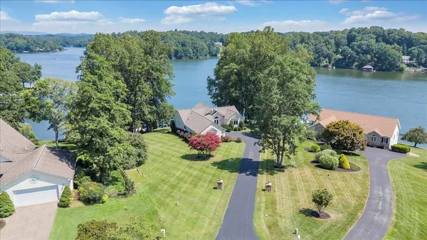$1,620,000 | 451 Sourwood Drive, Hardy, VA 24101