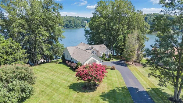 $1,620,000 | 451 Sourwood Drive, Hardy, VA 24101