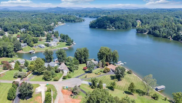 $1,620,000 | 451 Sourwood Drive, Hardy, VA 24101