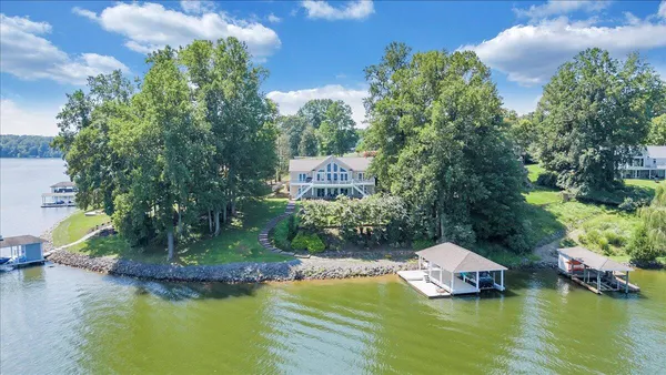 $1,620,000 | 451 Sourwood Drive, Hardy, VA 24101