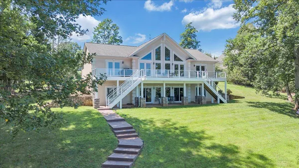 $1,620,000 | 451 Sourwood Drive, Hardy, VA 24101