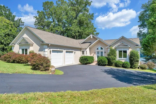 $1,620,000 | 451 Sourwood Drive, Hardy, VA 24101