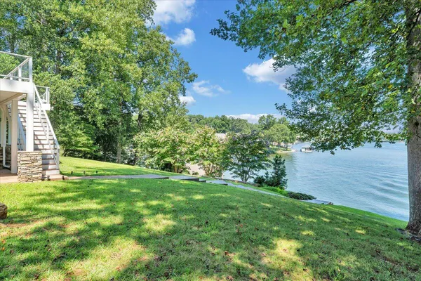 $1,620,000 | 451 Sourwood Drive, Hardy, VA 24101