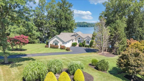 $1,620,000 | 451 Sourwood Drive, Hardy, VA 24101