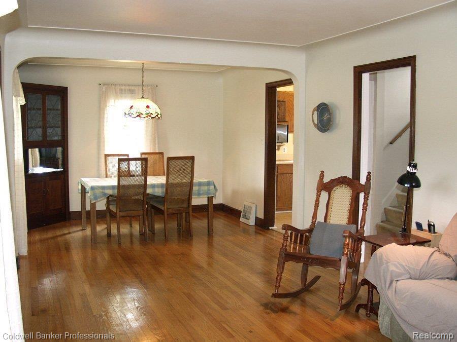 14206 Inkster Road Redford, MI 48239 - Photo 5 of 20 Dining Room Living Room