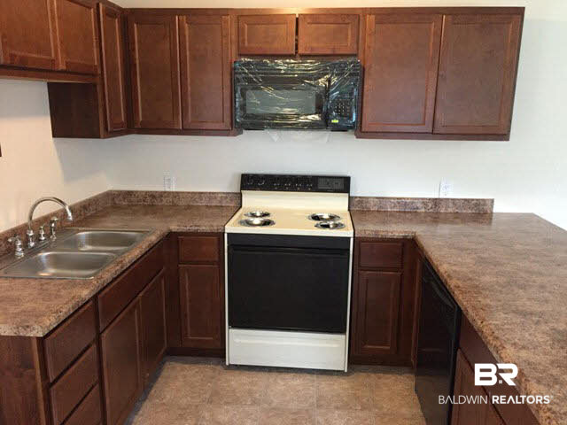 41280 Highway 225 Bay Minette, AL 36507 - Photo 4 of 16 Kitchen