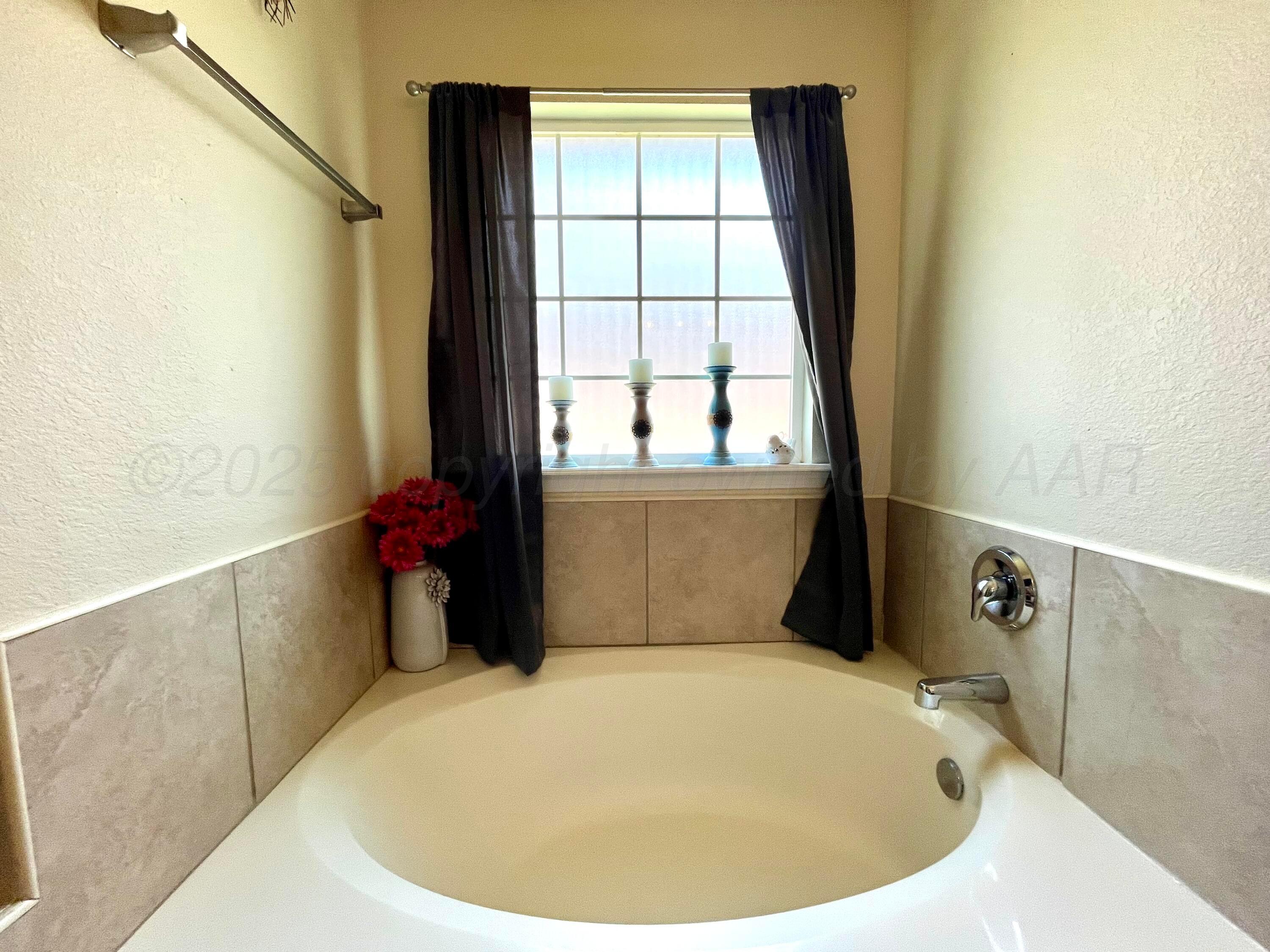 4408 South Williams Street Amarillo, TX 79118 - Photo 20 of 27 IMG_3342