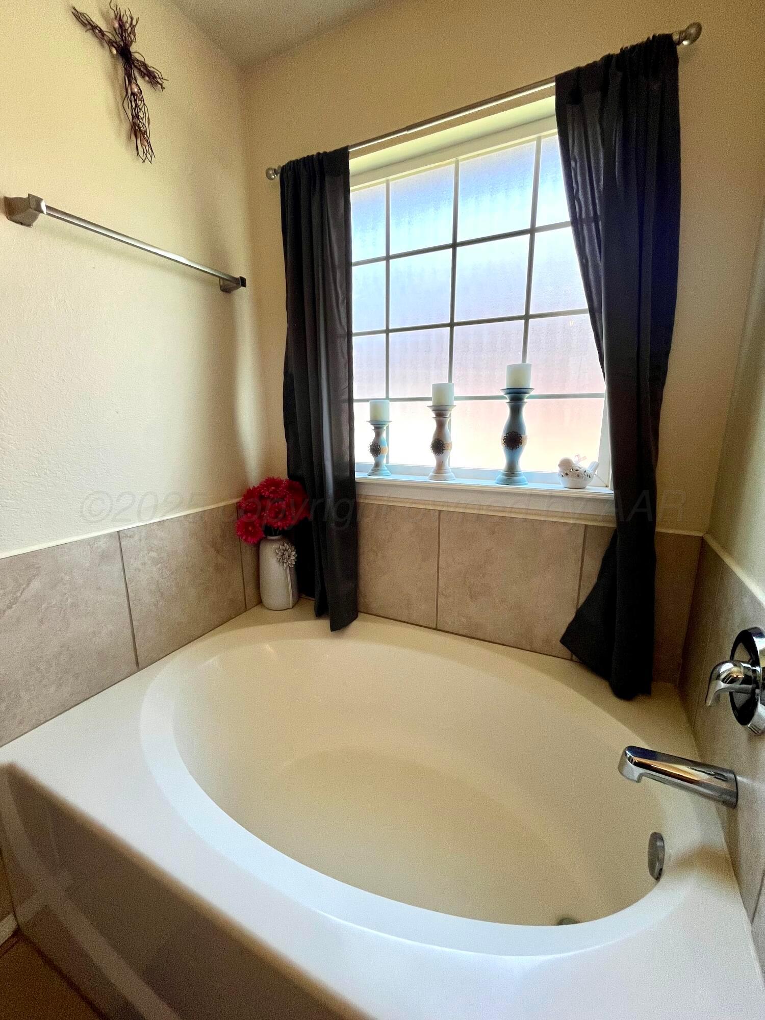 4408 South Williams Street Amarillo, TX 79118 - Photo 21 of 27 IMG_3343