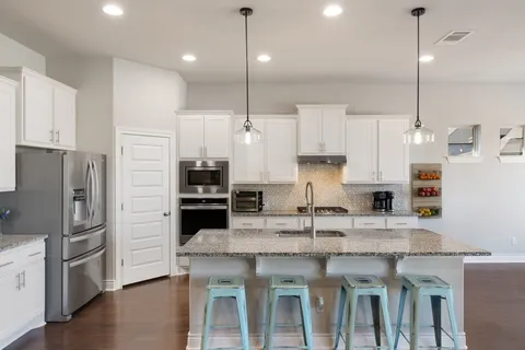 $585,000 | 3512 Westport Lane, Pflugerville, TX 78660