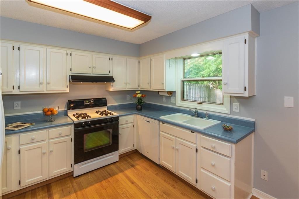 12575 Brompton Road Carmel, IN 46033 - Photo 11 of 27 Gallery Image 11