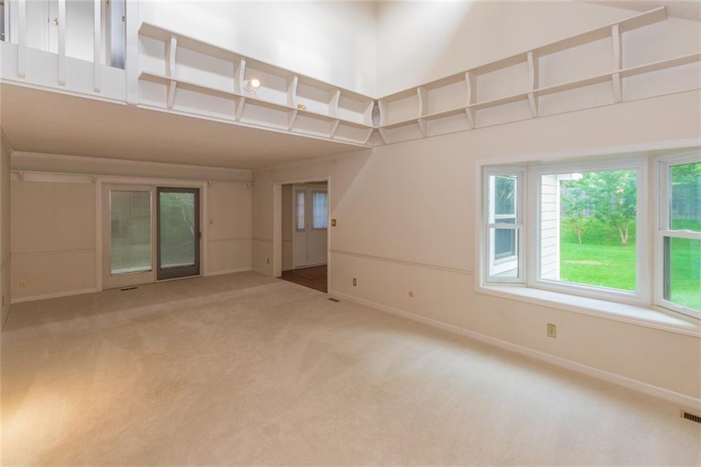 12575 Brompton Road Carmel, IN 46033 - Photo 4 of 27 Gallery Image 4