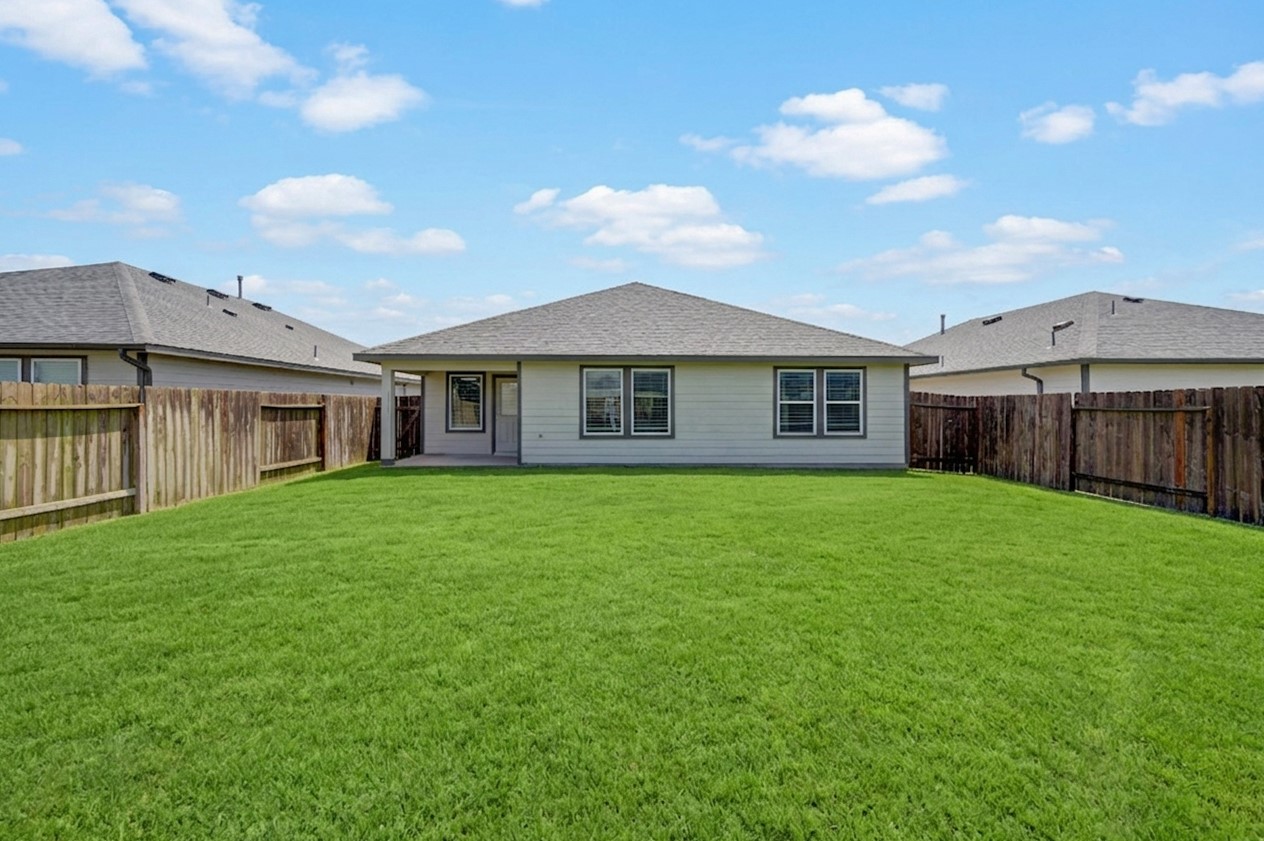 7547 Cattle Walker Court Rosharon, TX 77583 - Photo 25 of 27 Huge Backyard!