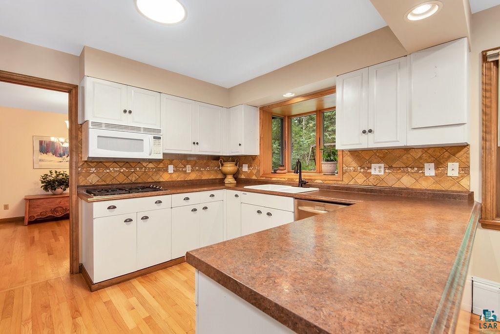 631 Ridgewood Road Duluth, MN 55804 - Photo 11 of 32 Gallery Image 11