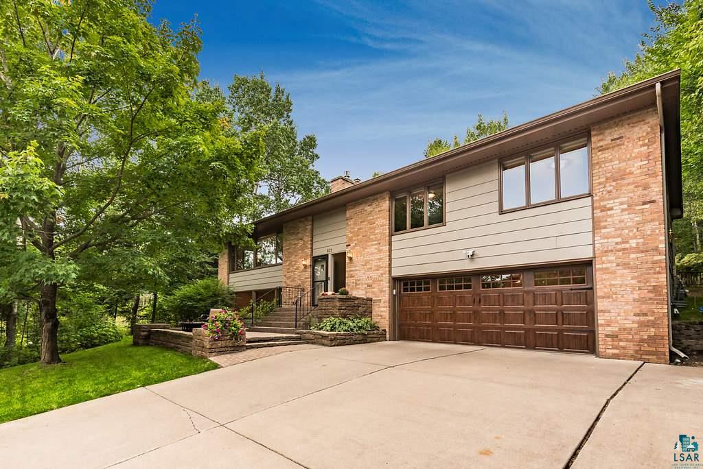631 Ridgewood Road Duluth, MN 55804 - Photo 2 of 32 Gallery Image 2