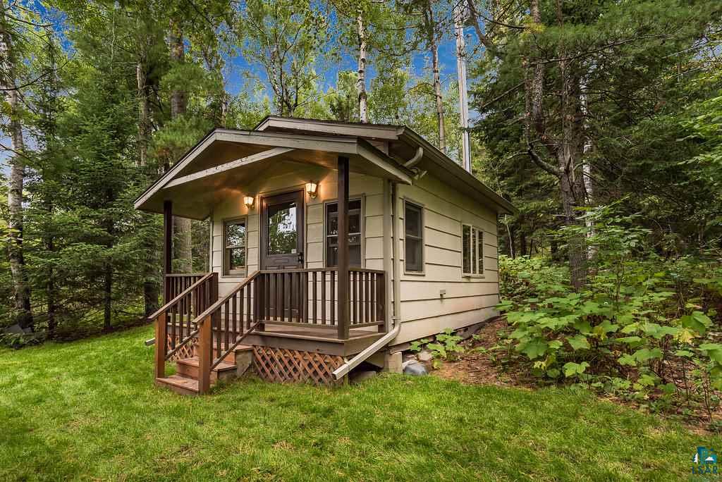 631 Ridgewood Road Duluth, MN 55804 - Photo 6 of 32 This Building has a nice sized heated area with a sauna and garage door access on side