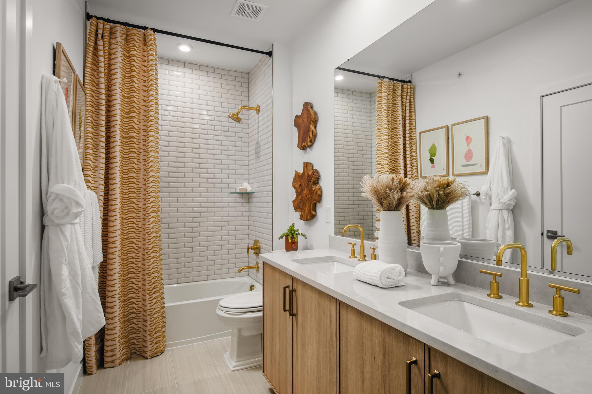 43519 Old Ryan Road Ashburn, VA 20148 - Photo 6 of 11 Gallery Image 6