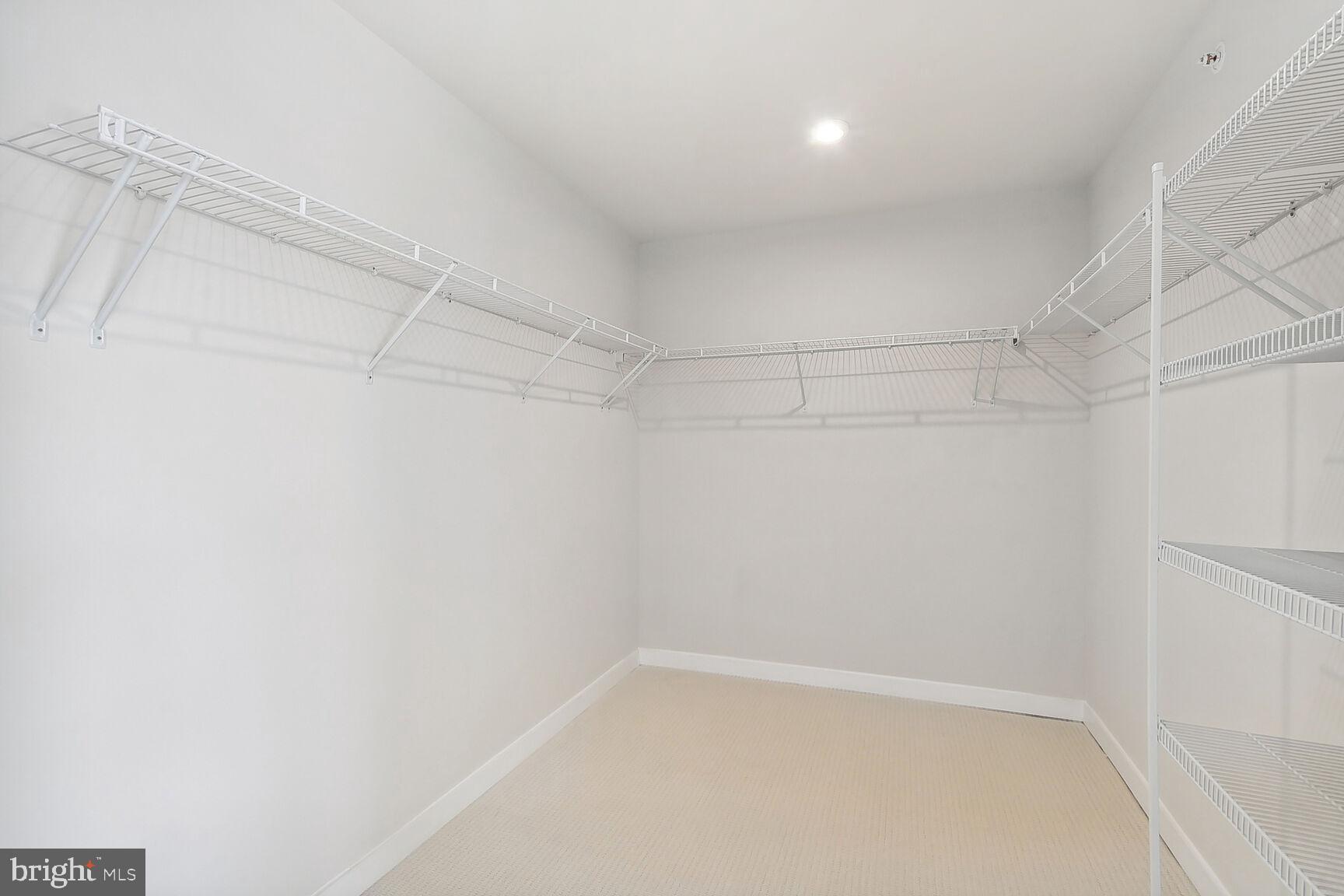 43519 Old Ryan Road Ashburn, VA 20148 - Photo 8 of 11 Gallery Image 8