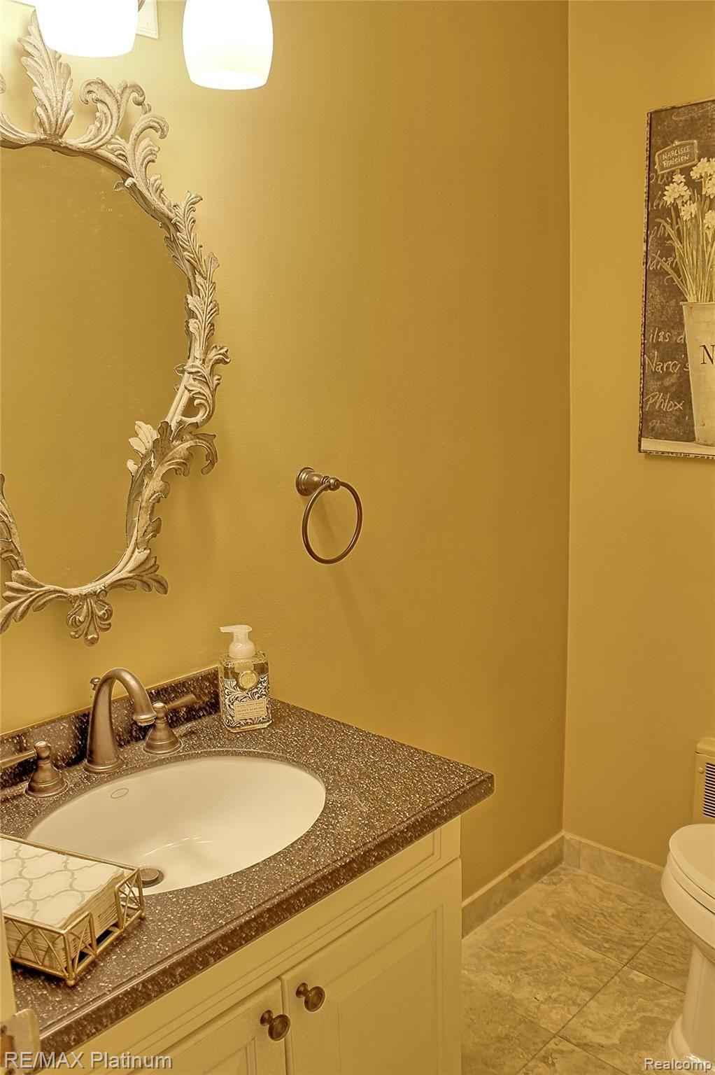 625 Spring Valley Road Ann Arbor, MI 48105 - Photo 21 of 75 HalfBathToo.jpg