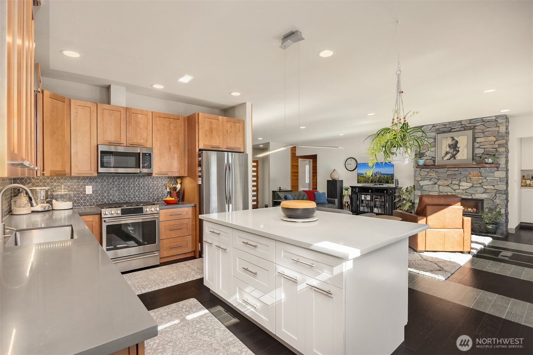 73 Explorer Lane Port Ludlow, WA 98365 - Photo 11 of 30 Gallery Image 11