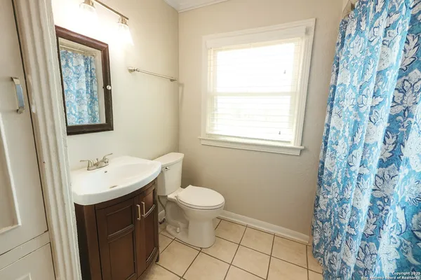 $419,000 | 320 Pullin Drive, Pleasanton, TX 78064