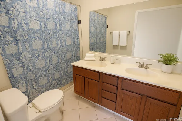 $419,000 | 320 Pullin Drive, Pleasanton, TX 78064