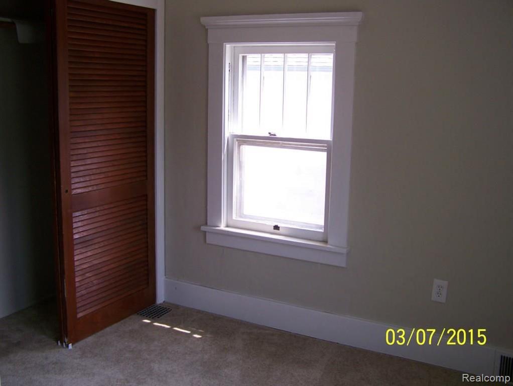 99 Chippewa Road Pontiac, MI 48341 - Photo 13 of 18