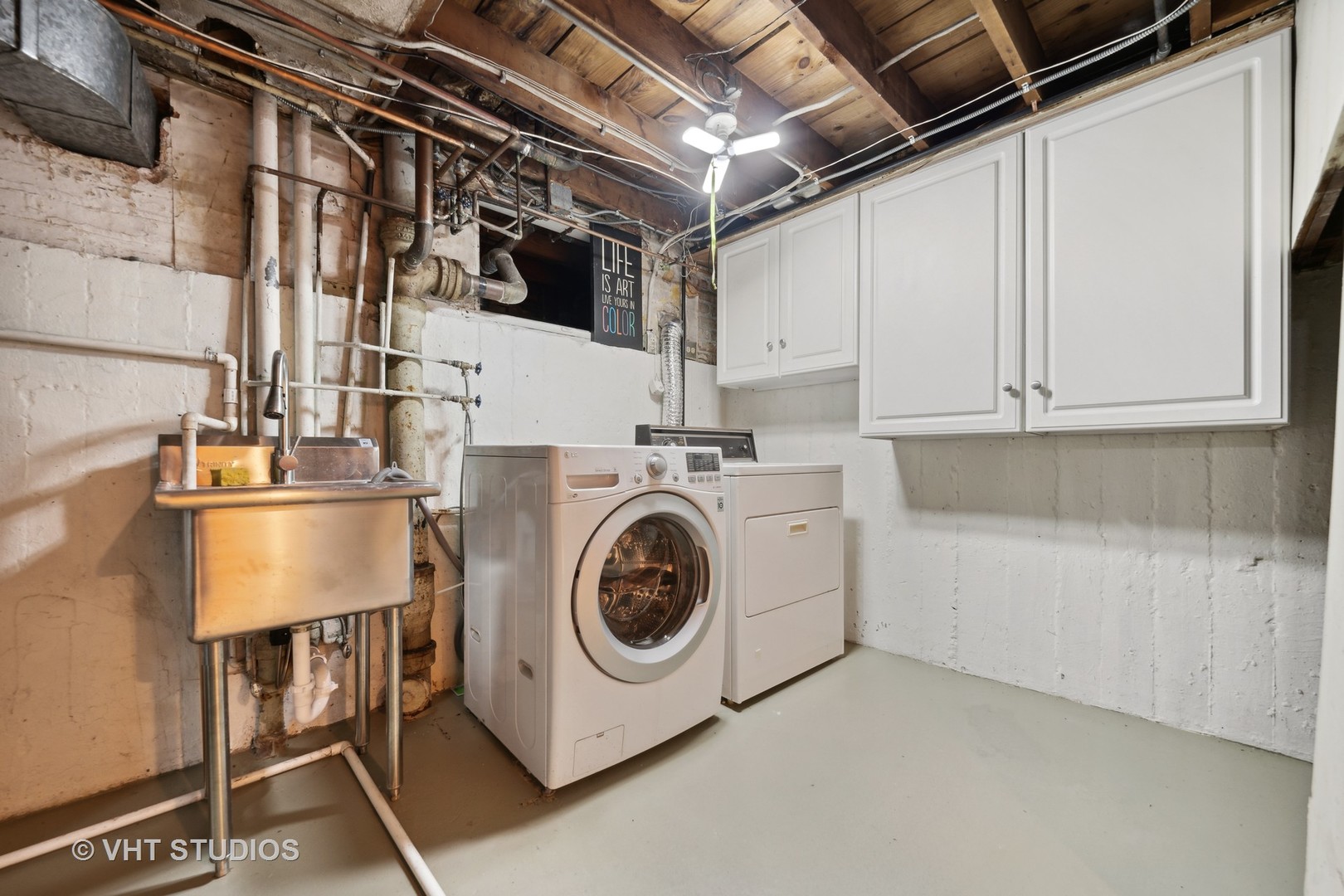 7424 West Gregory Street Chicago, IL 60656 - Photo 15 of 17 a utility room with dryer and washer