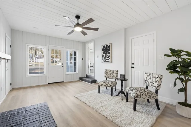 $399,995 | 286 Westfield Road, Holyoke, MA 01040