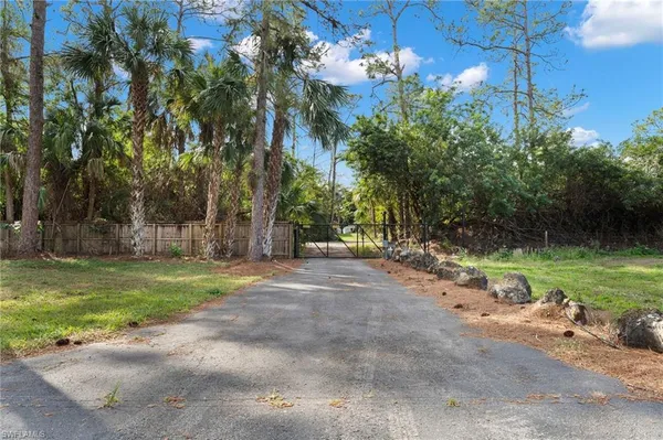 $6,500 | 840 Jung Boulevard West, Naples, FL 34120
