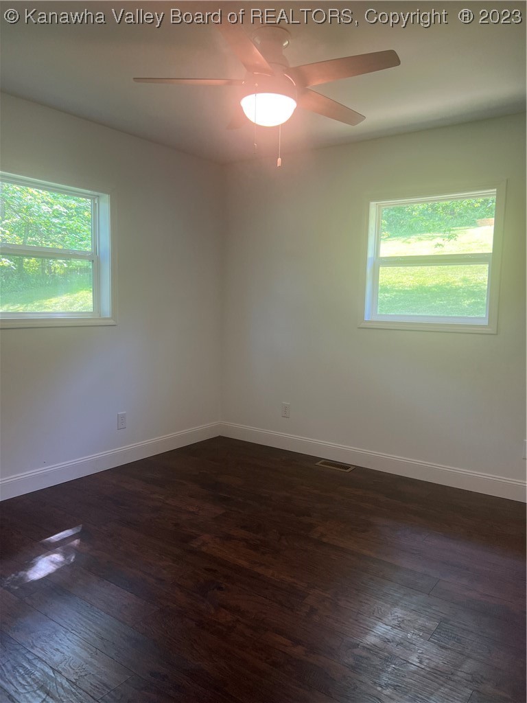 13096 Point Pleasant Road Mount Alto, WV 25264 - Photo 28 of 47 Gallery Image 28