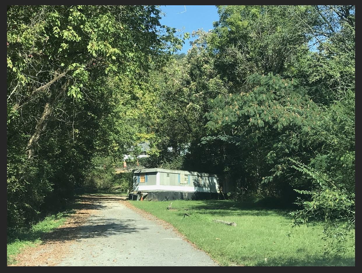 Del Rio Lane La Follette, TN 37766 - Photo 3 of 4 A063AF39-B6DE-4F52-87D5-F9E18042FDC4