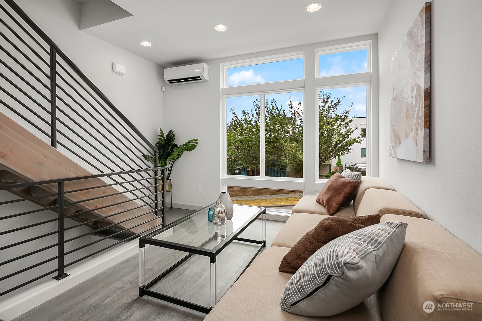 970 North Allen Place Seattle, WA 98103 - Photo 11 of 27 Gallery Image 11
