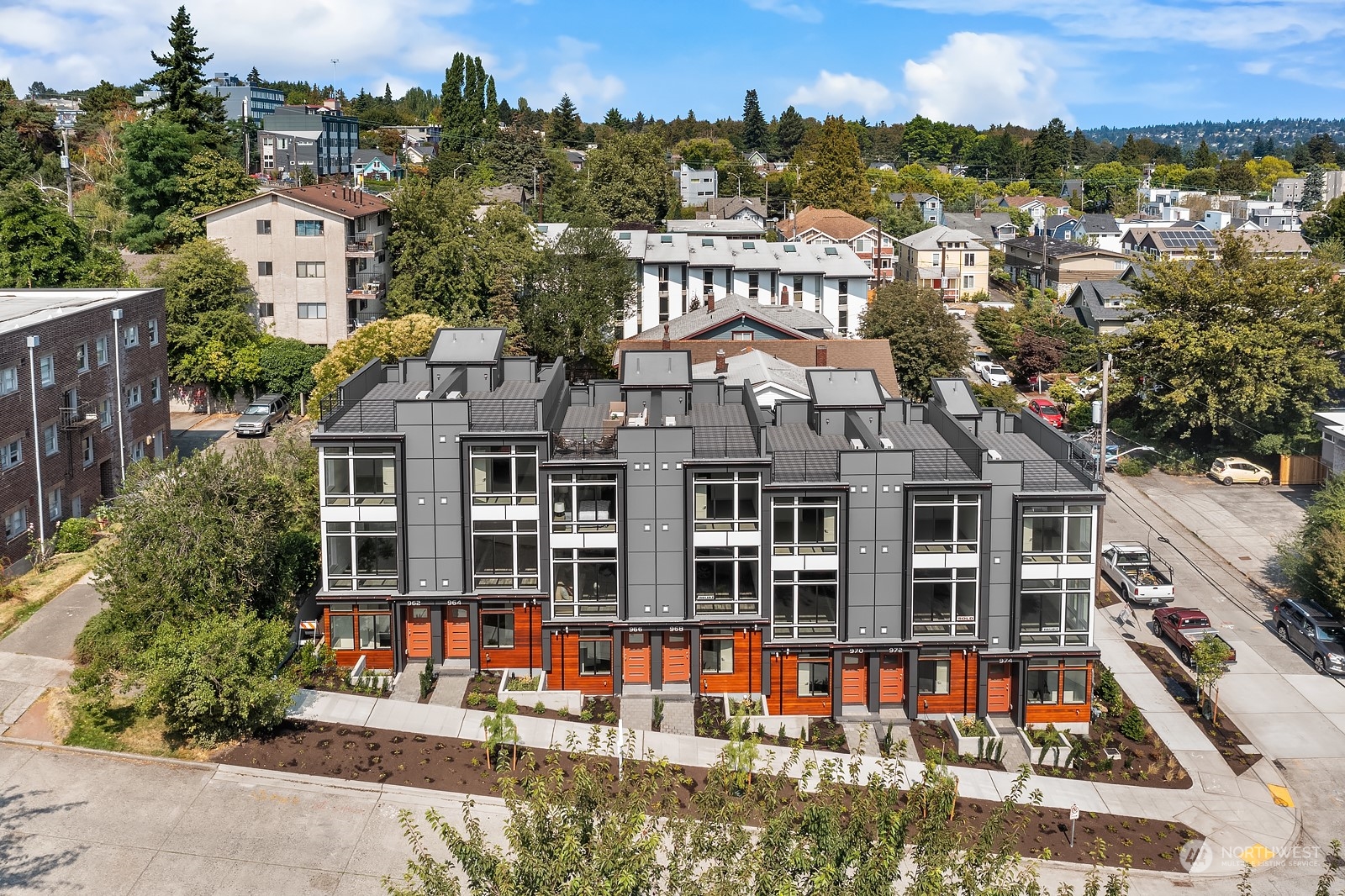 970 North Allen Place Seattle, WA 98103 - Photo 2 of 27 Gallery Image 2