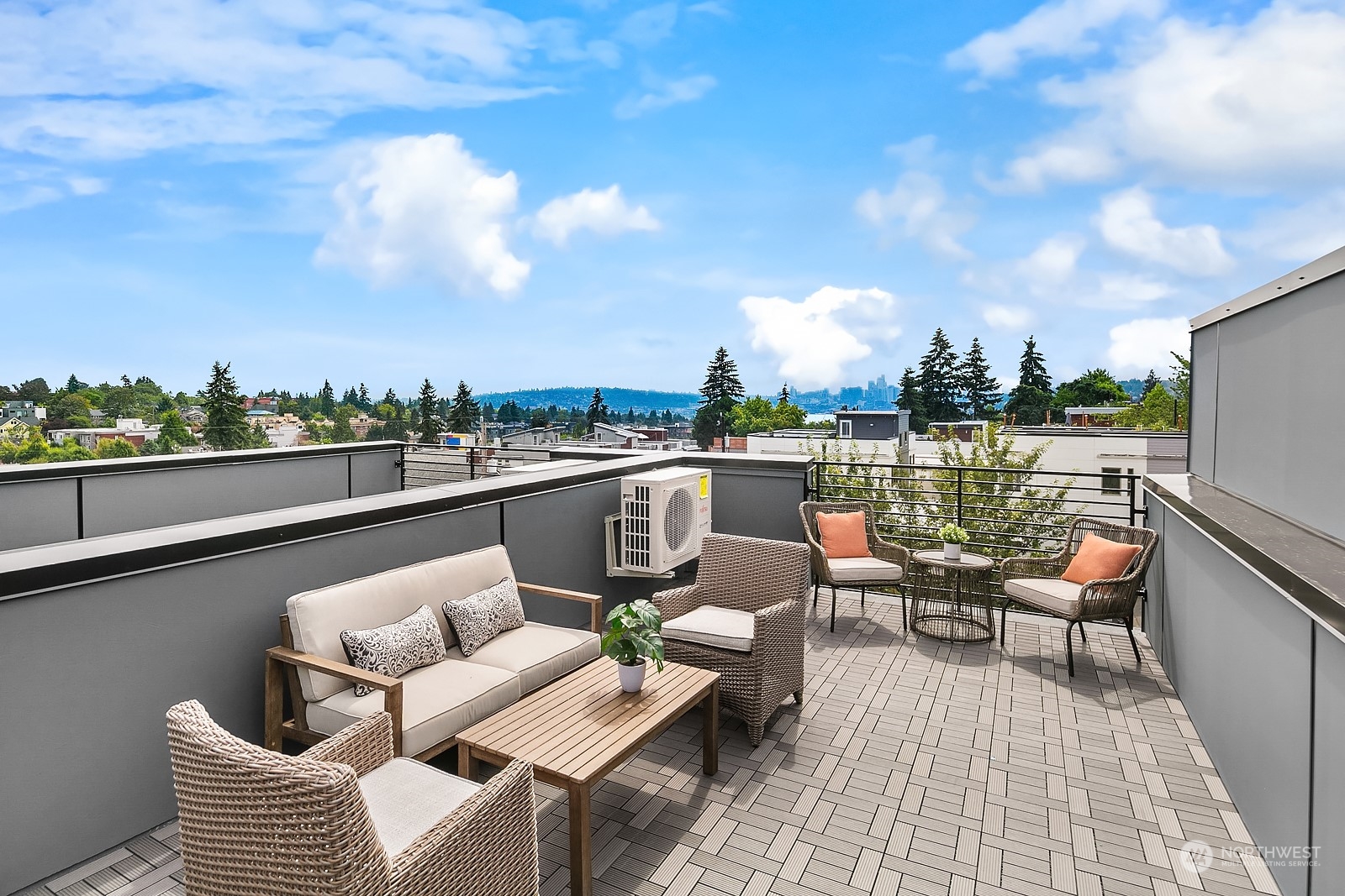 970 North Allen Place Seattle, WA 98103 - Photo 23 of 27 Gallery Image 23