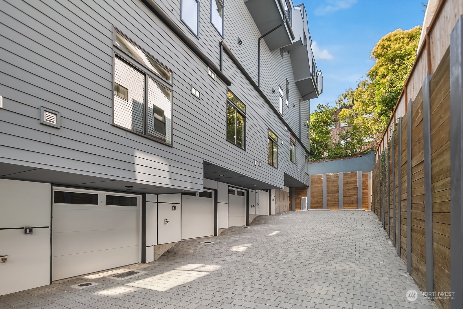 970 North Allen Place Seattle, WA 98103 - Photo 26 of 27 Gallery Image 26