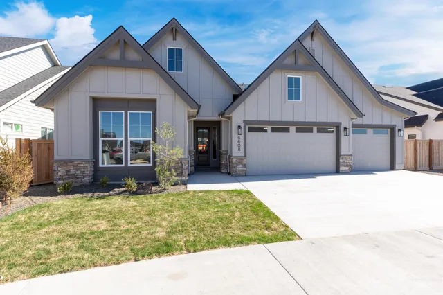 $849,777 | 6608 South Mountaintop Way, Meridian, ID 83642