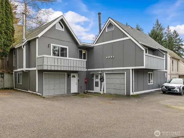 $389,500 | 4221 67th Avenue West, Unit A, Tacoma, WA 98466