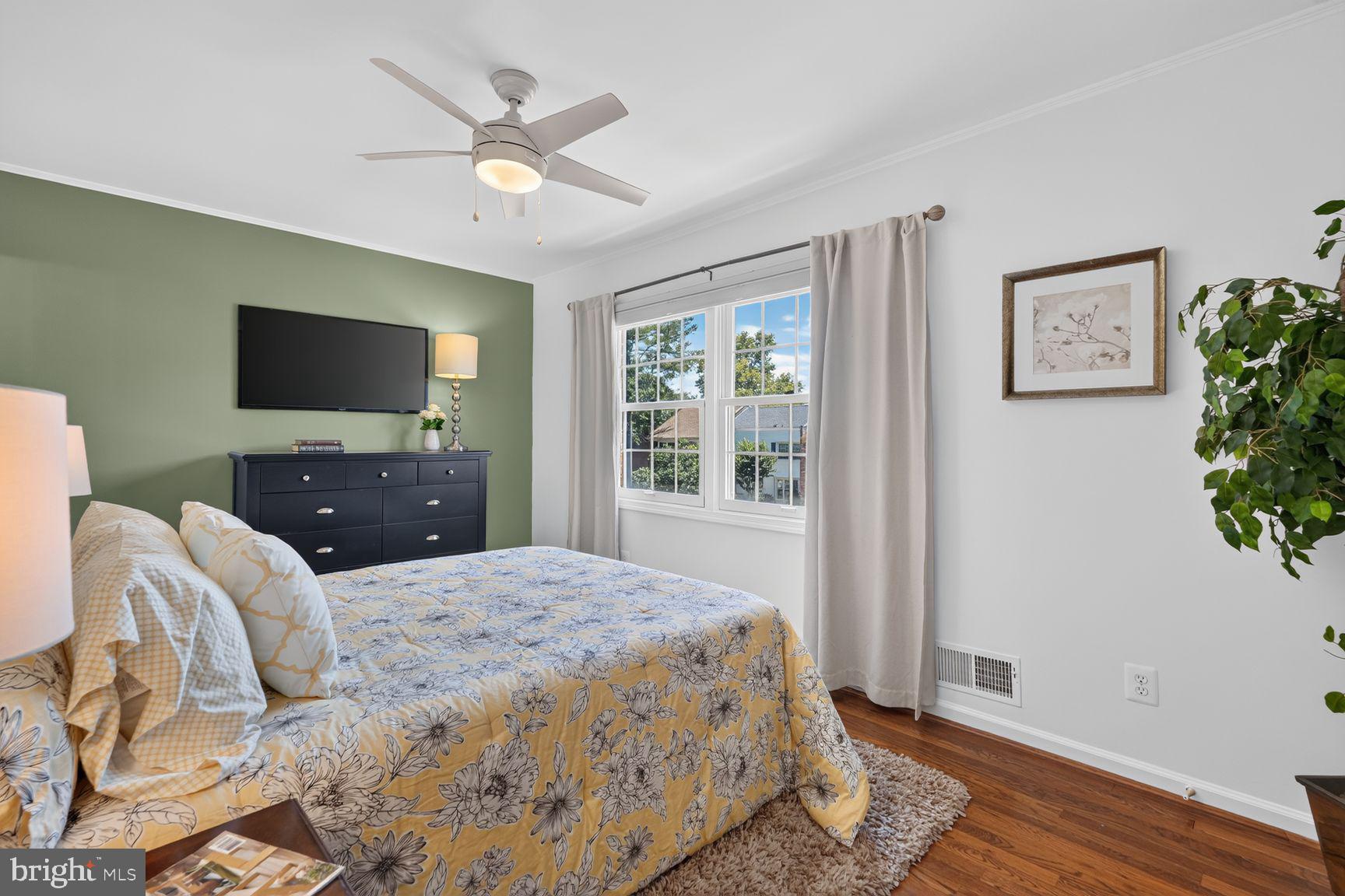 8312 Wickham Road Springfield, VA 22152 - Photo 26 of 49 Primary bedroom with ceiling fan