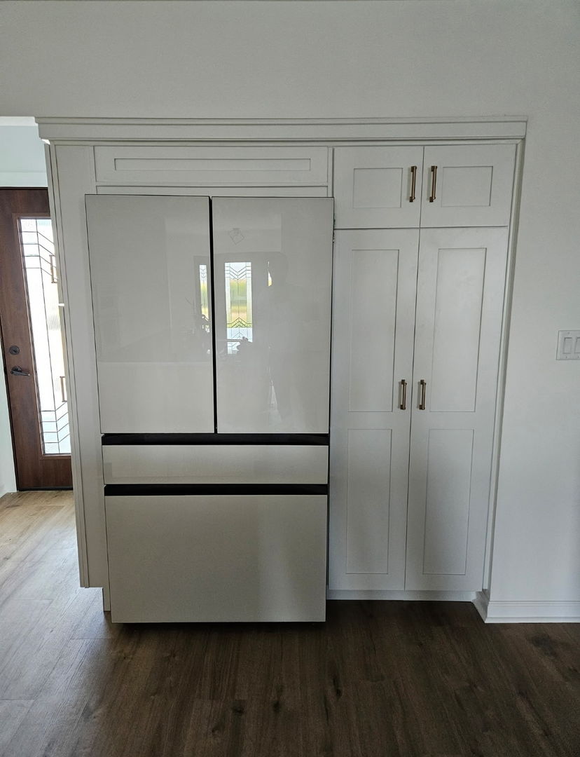 34769 Zilm Road Wilmington, IL 60481 - Photo 19 of 30 a view of a hallway with wooden floor