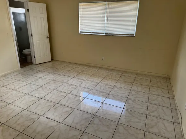 $3,000 | 2339 Northwest 28th Street, Oakland Park, FL 33311