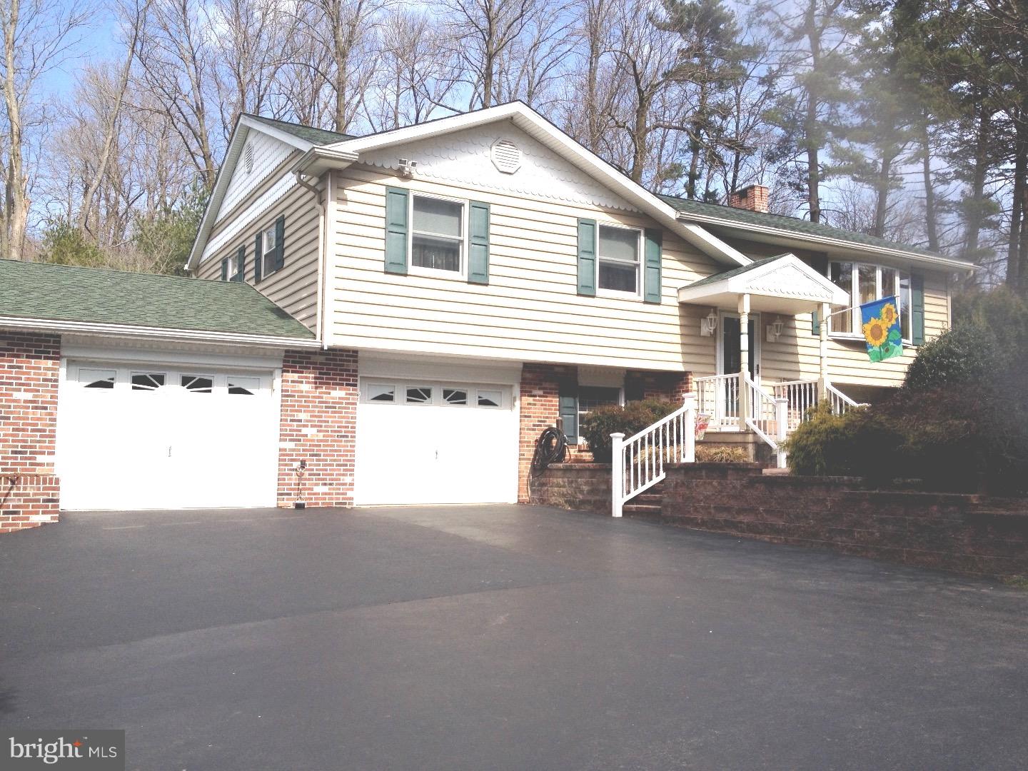 25 Concord Road Garnet Valley, PA 19060 - Photo 1 of 25 Exterior Front