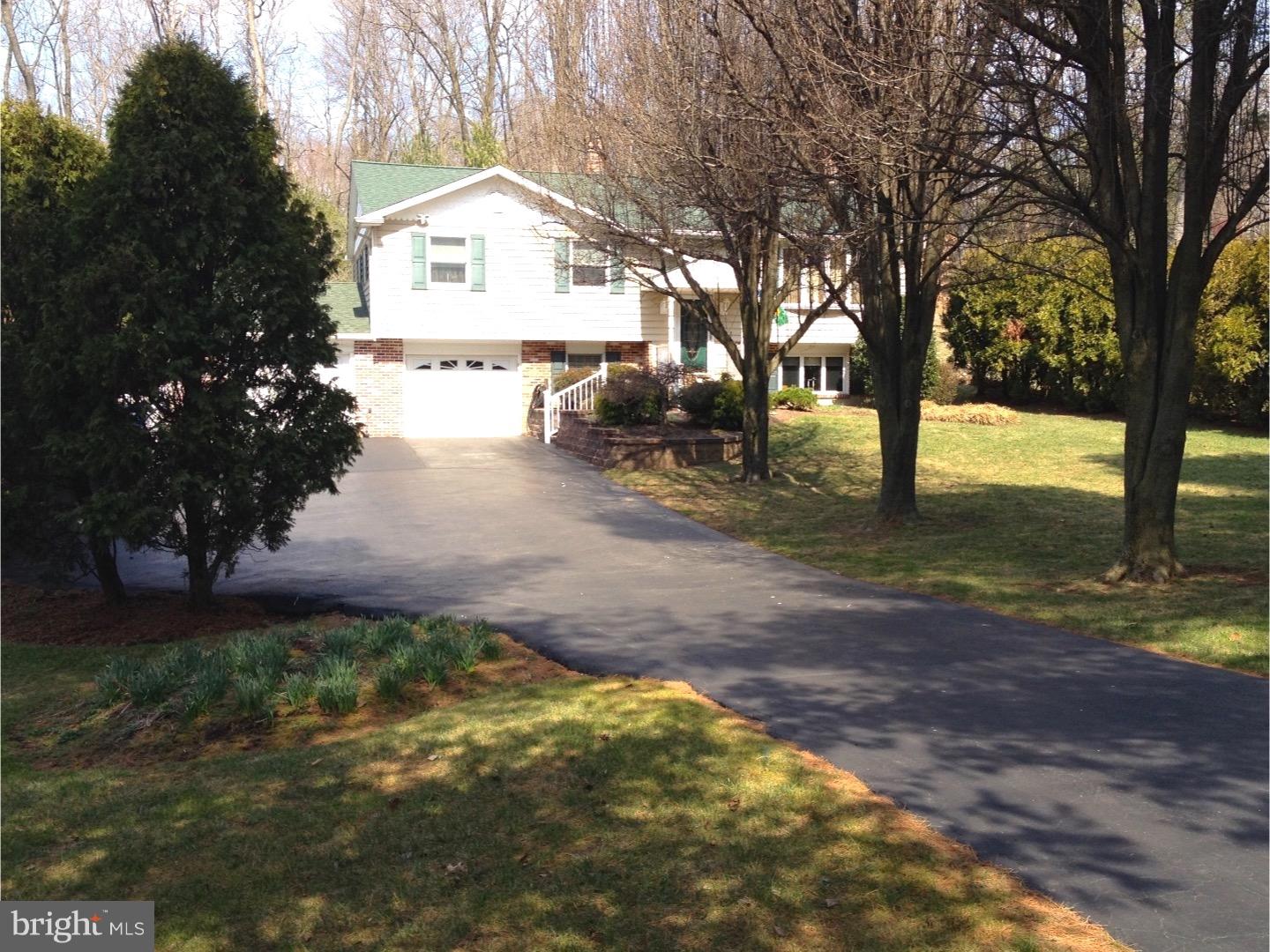 25 Concord Road Garnet Valley, PA 19060 - Photo 2 of 25 Front Yard