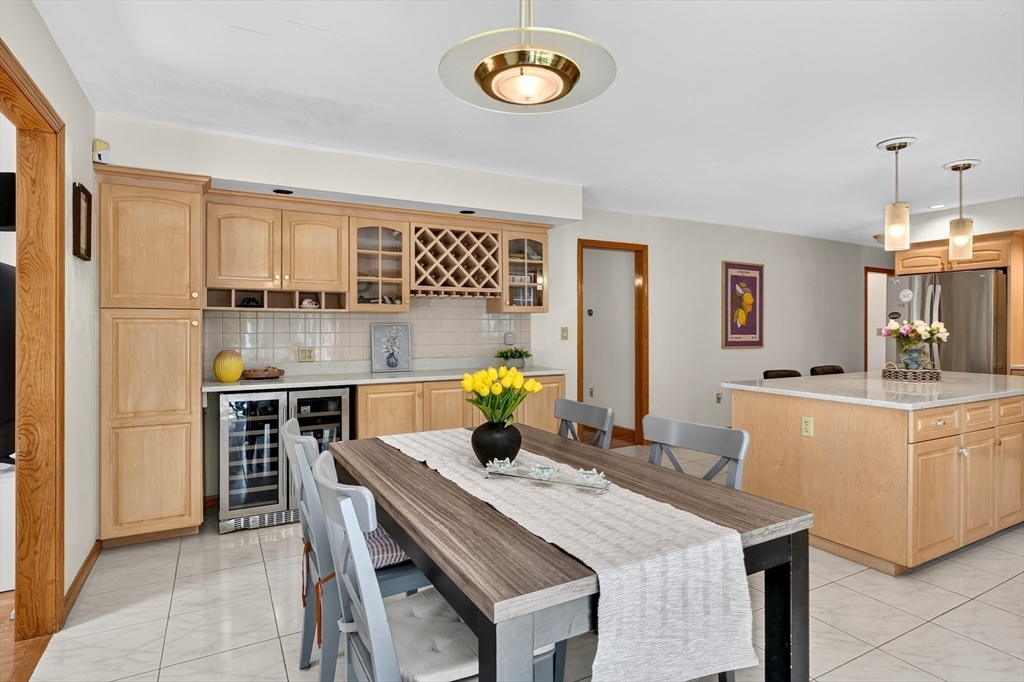 29 Page Road Weston, MA 02493 - Photo 9 of 34