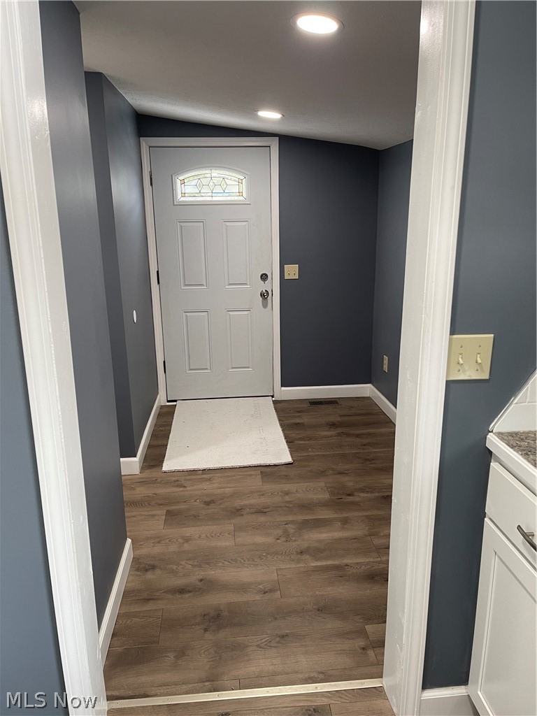 3172 East Waterloo Road Akron, OH 44312 - Photo 23 of 34