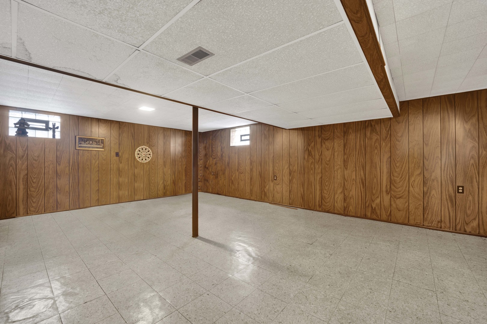 2223 South 7th Avenue North Riverside, IL 60546 - Photo 16 of 20 a view of an empty room